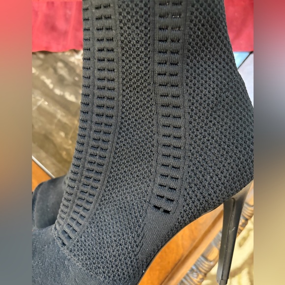 Steve Madden Black Heeled Peep Toe Bootie Fabric Size 8.5 - Picture 8 of 12